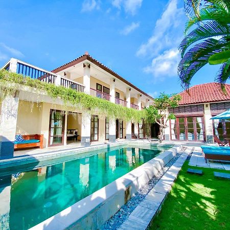 Cometa Villas Seminyak By Premier Hospitality Asia Exterior foto