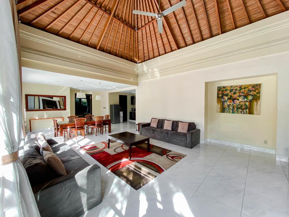 Cometa Villas Seminyak By Premier Hospitality Asia Exterior foto